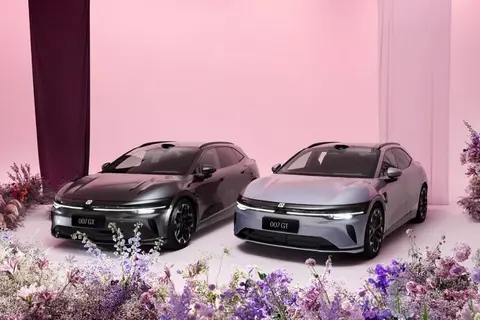 【E汽车】极氪007 GT发布全新紫色车漆及紫白内饰官图插图