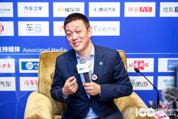 换电的学费是做的太晚 蔚来李斌坦承经营压力,但对有些事依旧头铁插图 换电的学费是做的太晚 蔚来李斌坦承经营压力,但对有些事依旧头铁