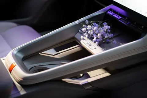 【E汽车】极氪007 GT发布全新紫色车漆及紫白内饰官图插图4