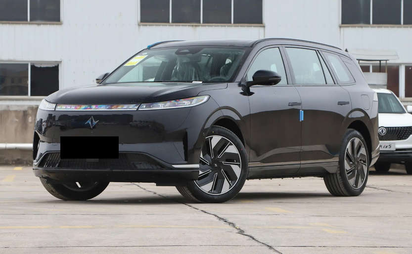 eπ008车身超5米，动力足配置还强，家庭出行好帮手？插图5