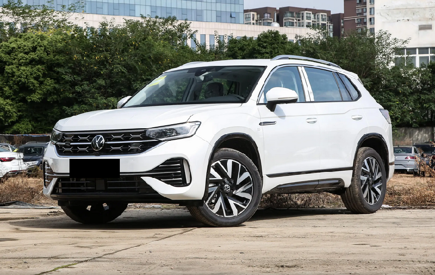 大众再上新油车，双前脸设计＋内置三大屏，值得购买吗？插图6