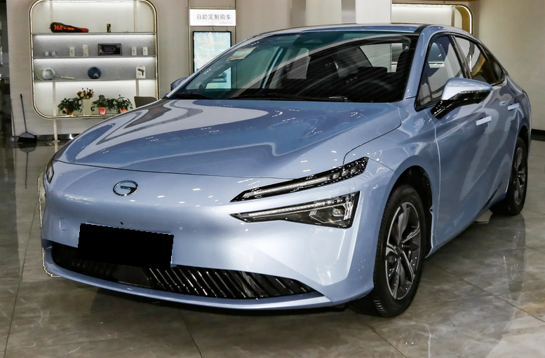 选纯电轿车看这里！线性动力+科技大屏，内饰还舒适得没话说插图5