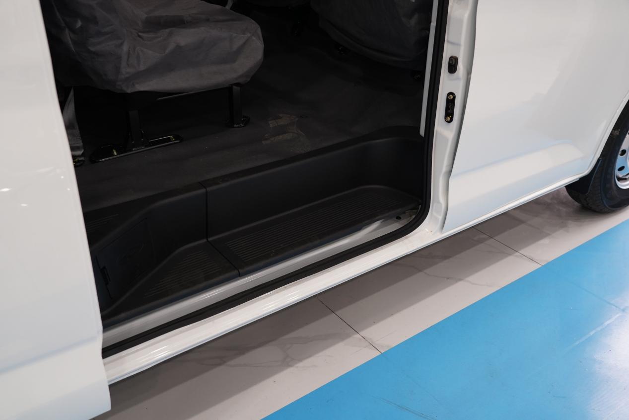 试驾新一代长安睿行EM80,说说我的想法插图10 试驾新一代长安睿行EM80,说说我的想法