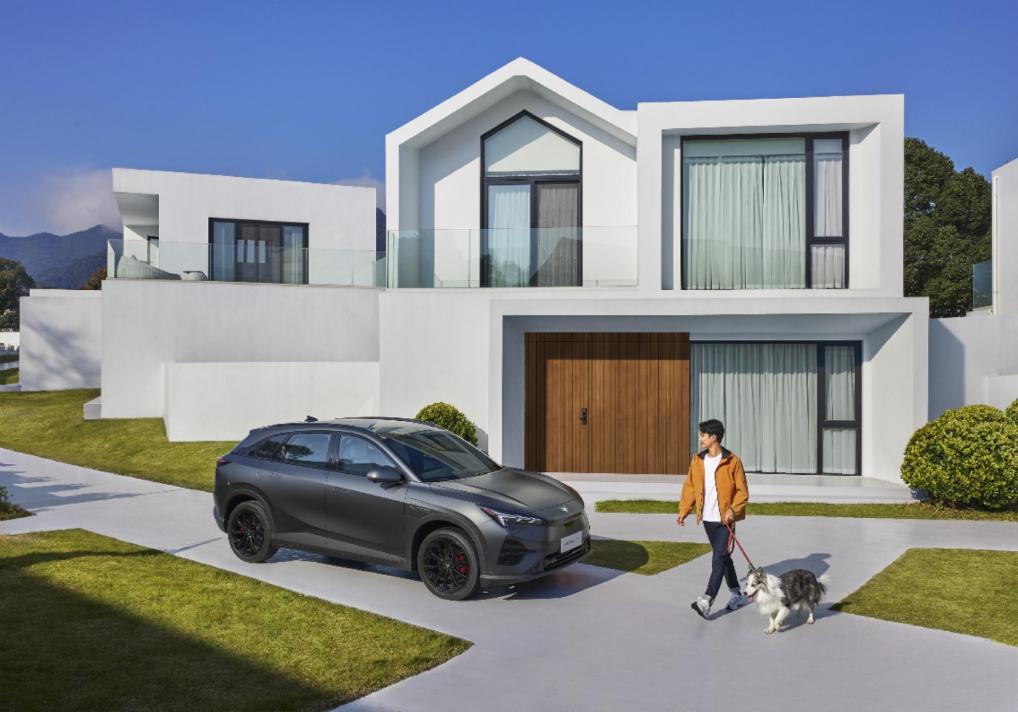 极狐新阿尔法T5神行版，5C超充超卓越，16.18万值得入手插图2