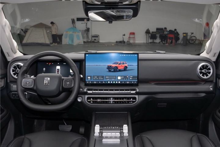 汽油柴油插混3大动力加持，坦克300将于3月10日上市插图3