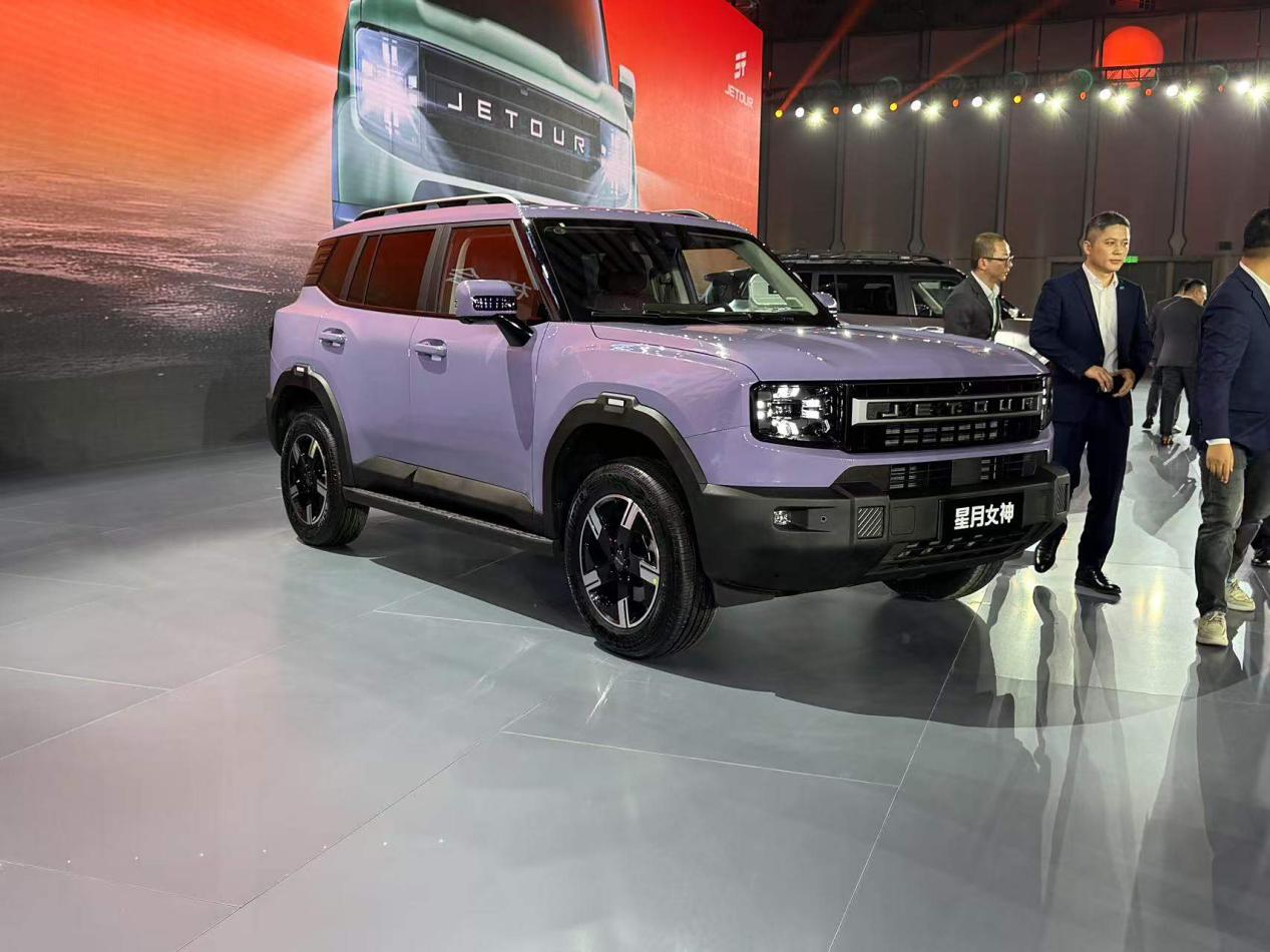 权益价9.9万起 捷途自由者成方盒子SUV入门首选?插图2 权益价9.9万起 捷途自由者成方盒子SUV入门首选?插图2