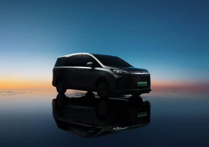 搭载真龙插混系统，轴距3088mm，别克GL8陆尚能否挑战腾势D9？插图4