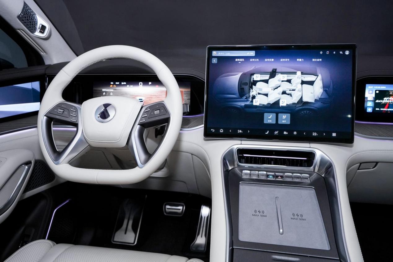 售38.98万起，科技、安全、豪华样样好，带你看腾势N9插图10