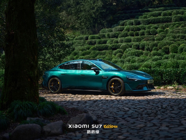 小米YU7泄露新配色：鹦鹉绿、橄榄绿之外的第三种绿色来了
