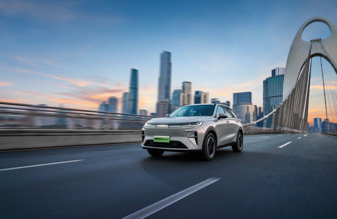 零百加速7秒1 油耗百公里5.9L7万级的缤瑞COOL值得买么？