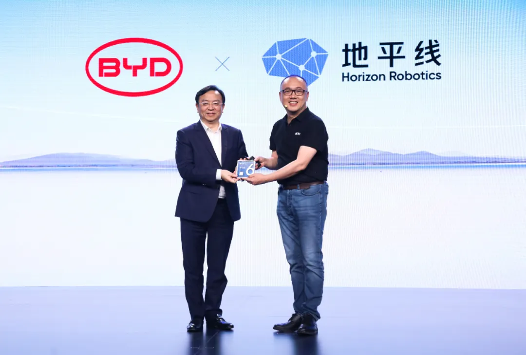 地平线HSD智驾北京实测,2025年三季度量产!插图5 地平线HSD智驾北京实测,2025年三季度量产!插图5