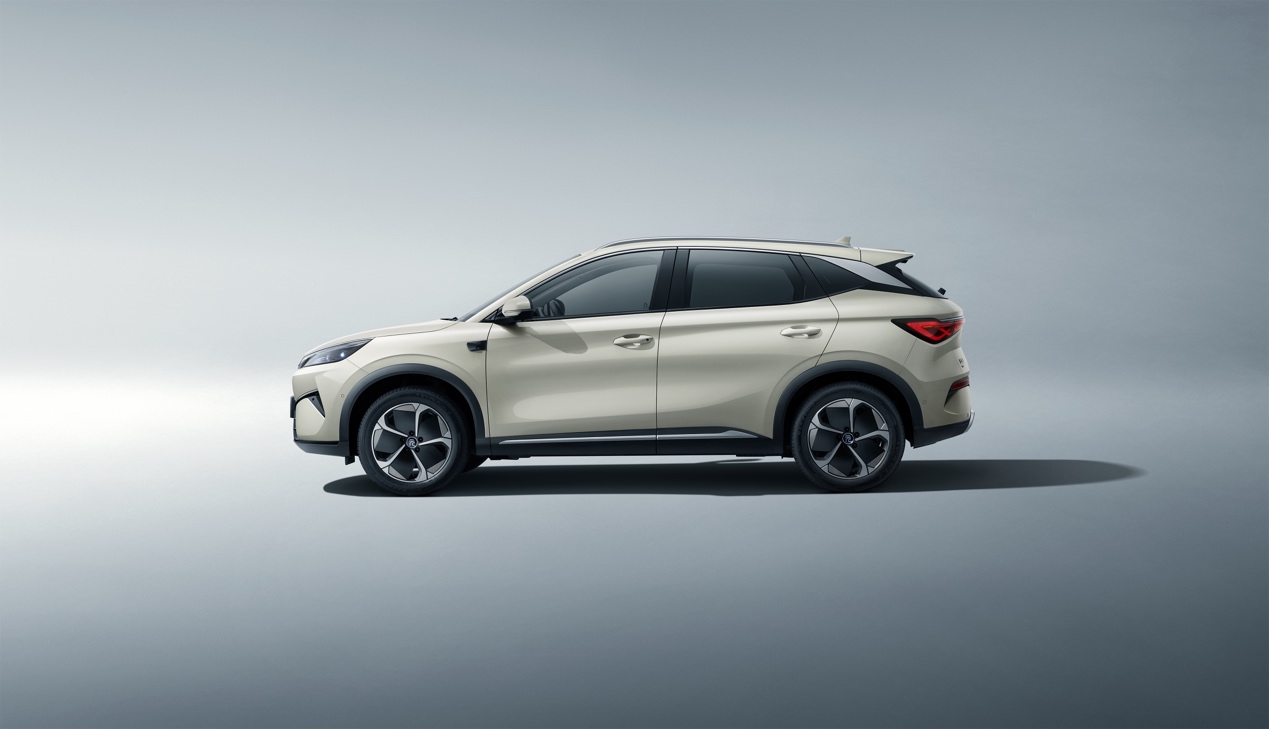 全球爆款，双冠实力！第二代元PLUS智驾版上市插图3