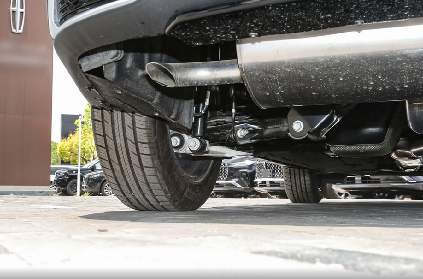 23.58万元起，这款美系SUV造型大气颜值高，续航可达1240km插图5