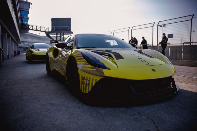 迈凯伦策略封神！F1中国站换胎博弈背后的技术暗战插图4