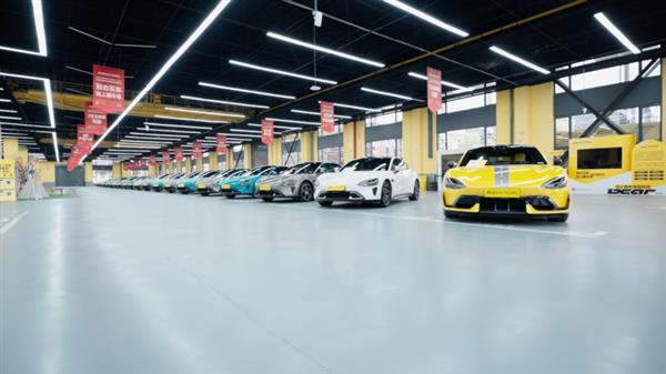 一口气推出50台小米SU7准新车 懂车帝3月30日直播开售每台补贴1万