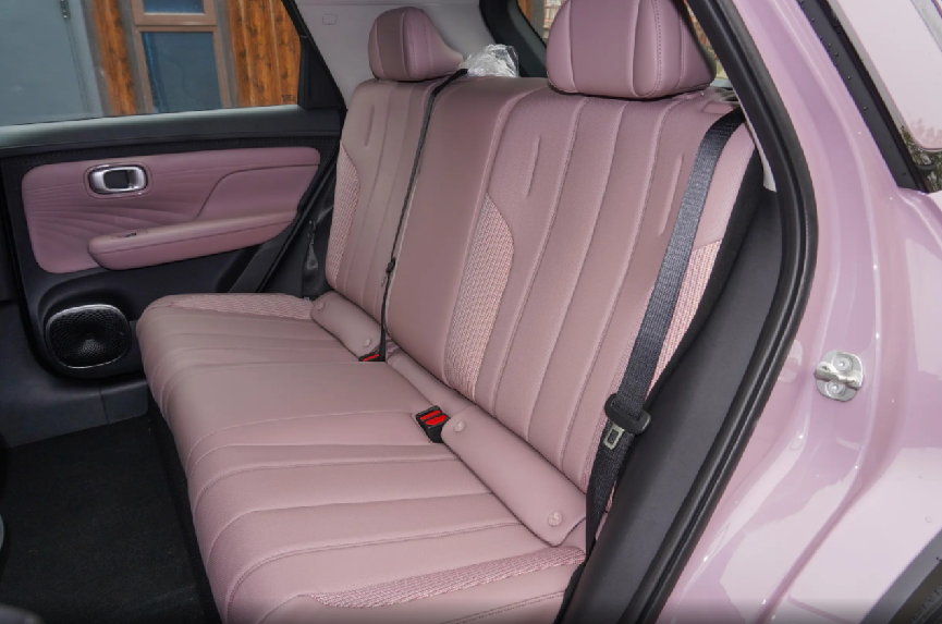 “小车大做”,让纯电代步脱离紧凑,埃安AION UT购车指南插图3 “小车大做”,让纯电代步脱离紧凑,埃安AION UT购车指南插图3