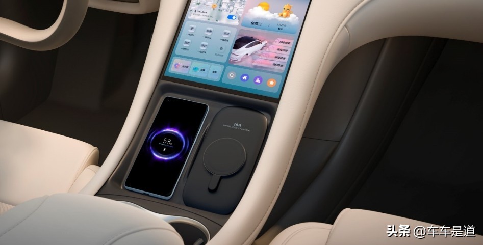 阿里携手智己发布智己IM AIOS，“AI汽车”来了?