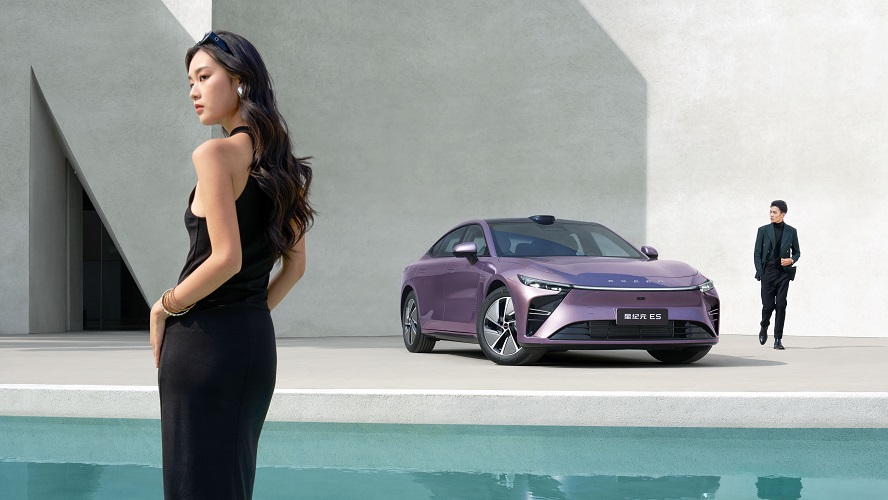 2025旗舰轿车星纪元ES增程上市，15.28万元的高阶智驾+超长续航开启卷王模式