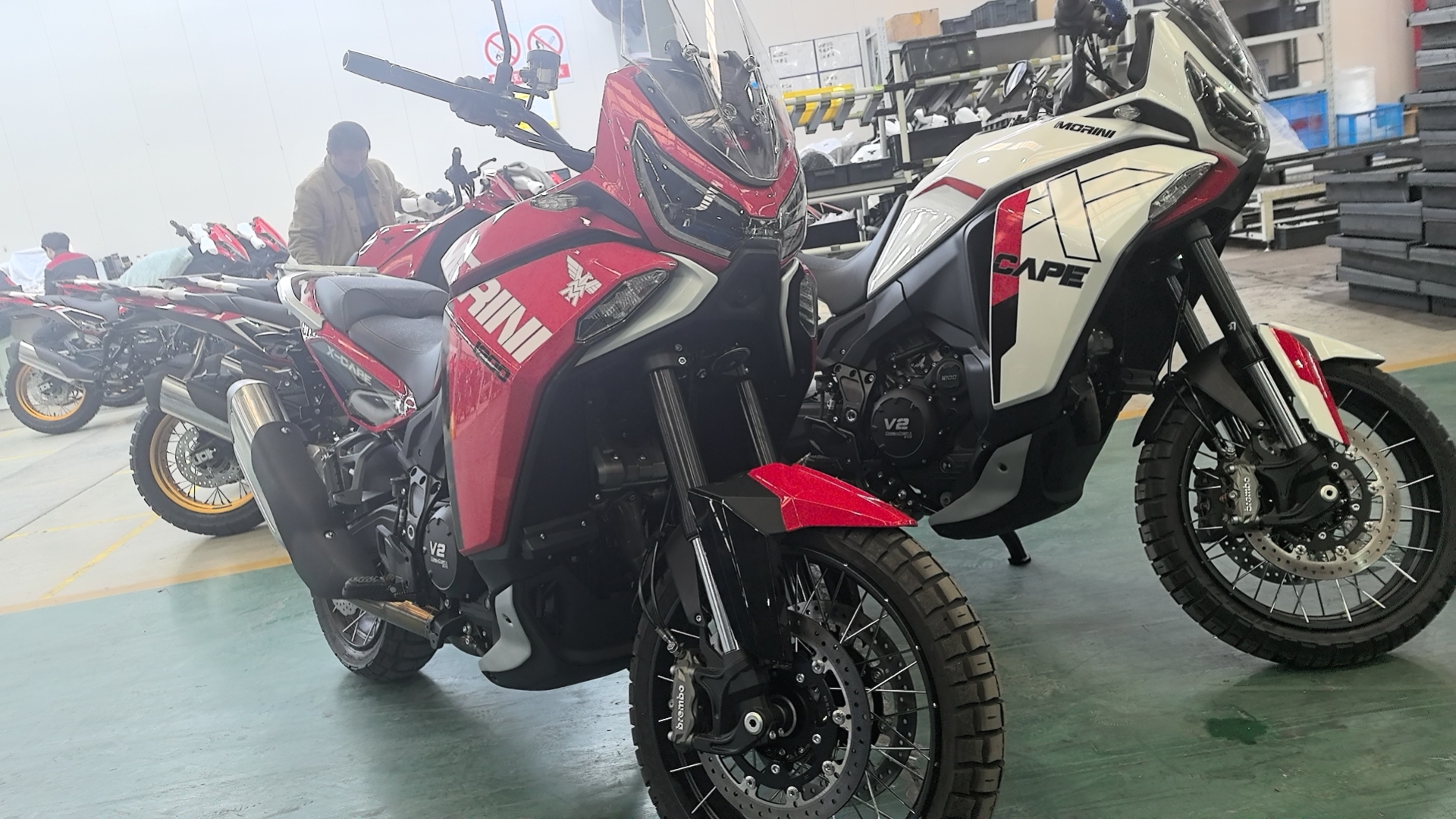 摩托莫里尼X-CAPE 1200下月公布上市时间，10万元内交个朋友？