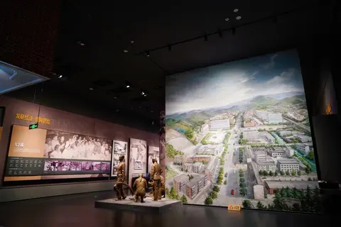 “打汽车工业翻身仗”——中部地区首座汽车博物馆盛大开馆 ！