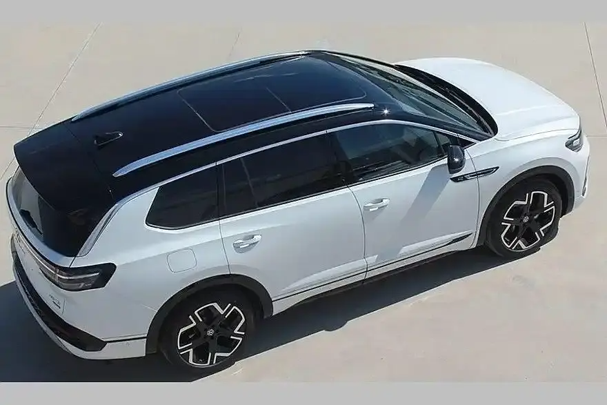 新大众揽境曝光，三大屏+悬浮岛台+2.0T，新外观设计，好看吗插图5