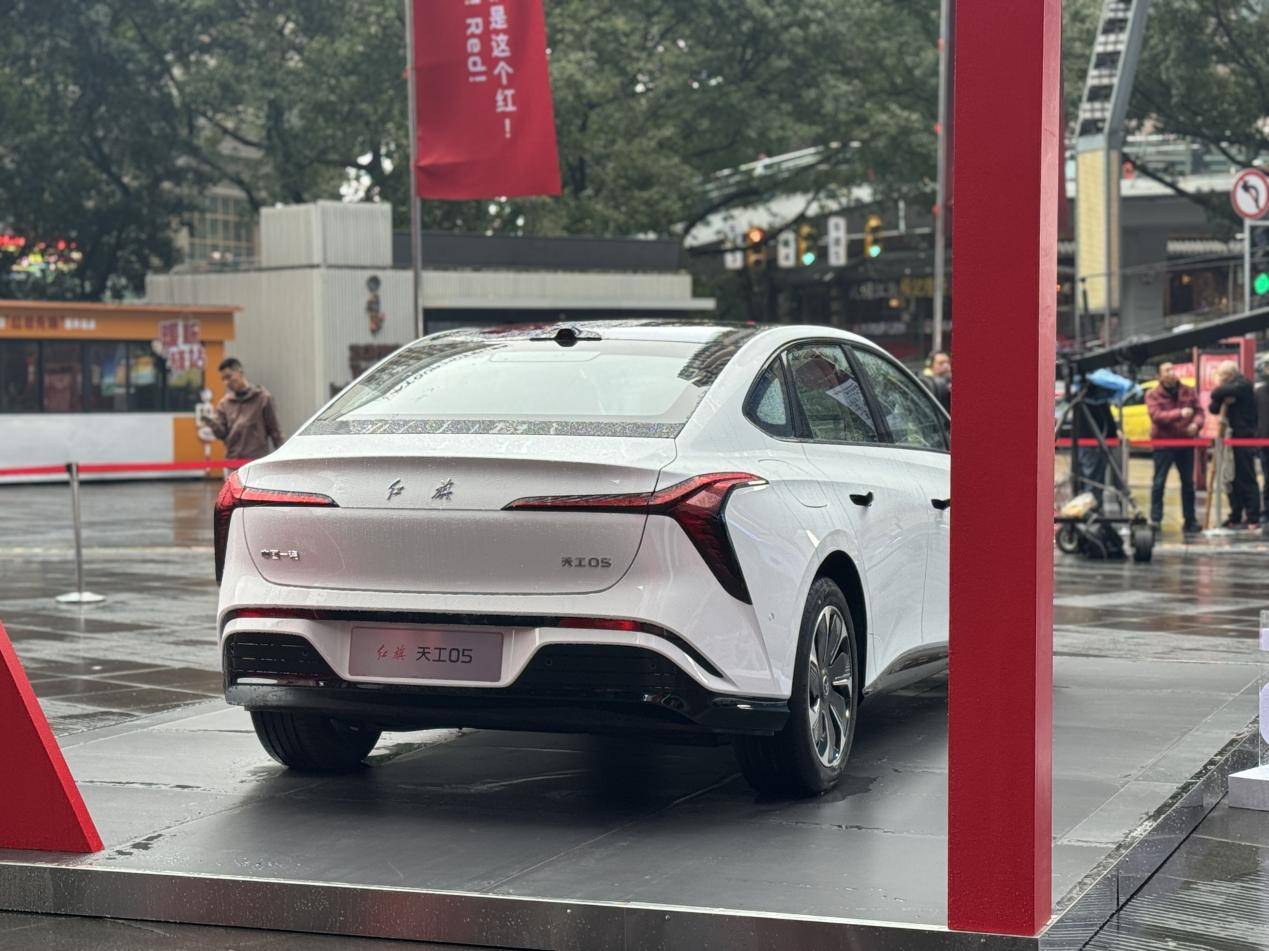 红旗天工05给付航交车，拥抱年轻人，大喊Passion Red！插图5