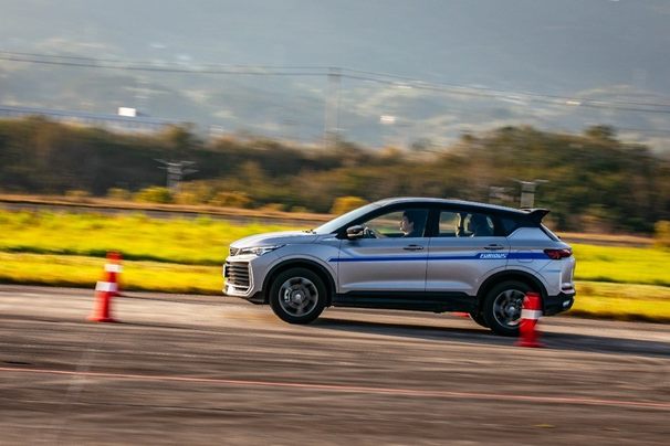 热销超百万，出海51国！吉利缤越L超越版7.48万限时抢，香不香？