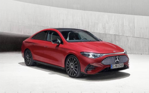 奔驰这款车携850公里续航+AI灵魂，是否定义豪华电动终极答案？