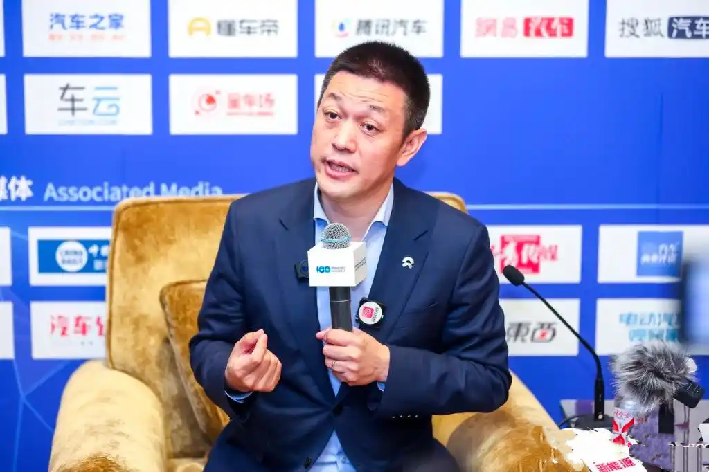 关于换电站的建设，李斌后悔了