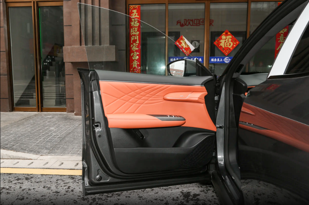 体验深蓝汽车S07，金钟罩电池+华为智驾+3C快充，全面且实在！插图2