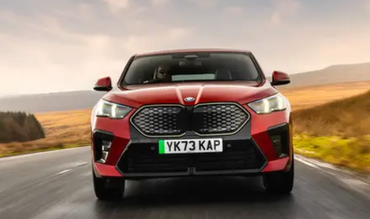 宝马iX2纯电SUV曝光：续航350公里 售价32万你会买吗