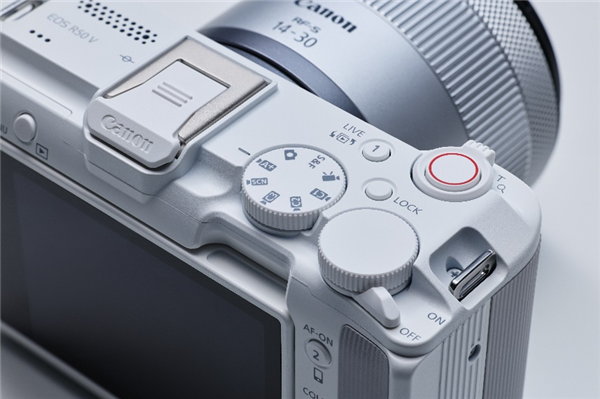 4799元起！佳能EOS R50 V视频机发布：砍掉取景器 仅重370克