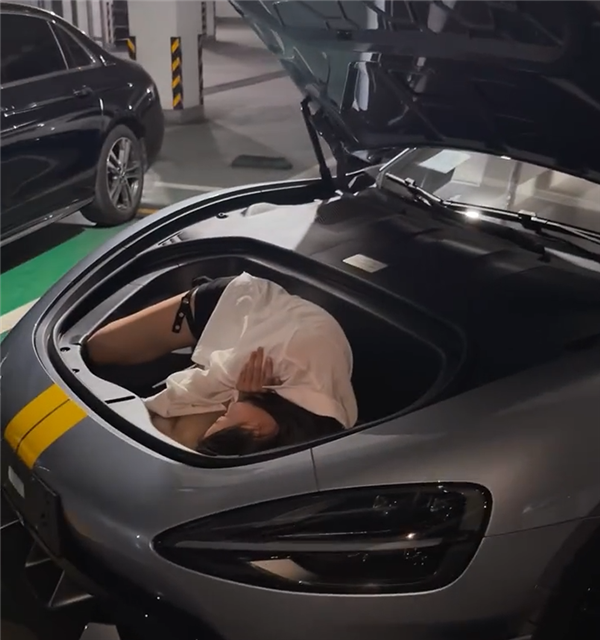 小米SU7 Ultra前备箱能装下女生 官方：建议不超20KG