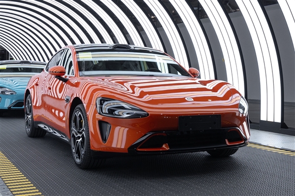 京东副总裁喊话雷军工厂尽快扩容：很多员工找我买小米汽车！