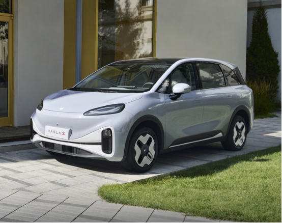 极狐汽车考拉S：为家庭出行量身打造，舒适安全两不误