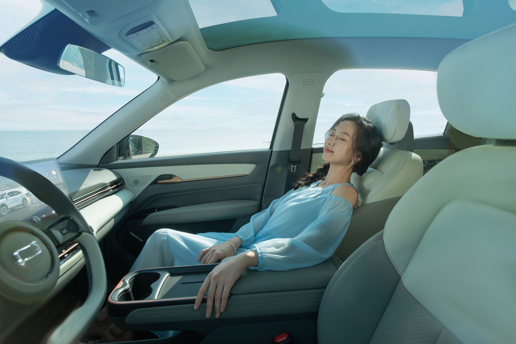 9.59万元起，一汽奔腾悦意03开启预售，城市纯电SUV的理想之选插图3