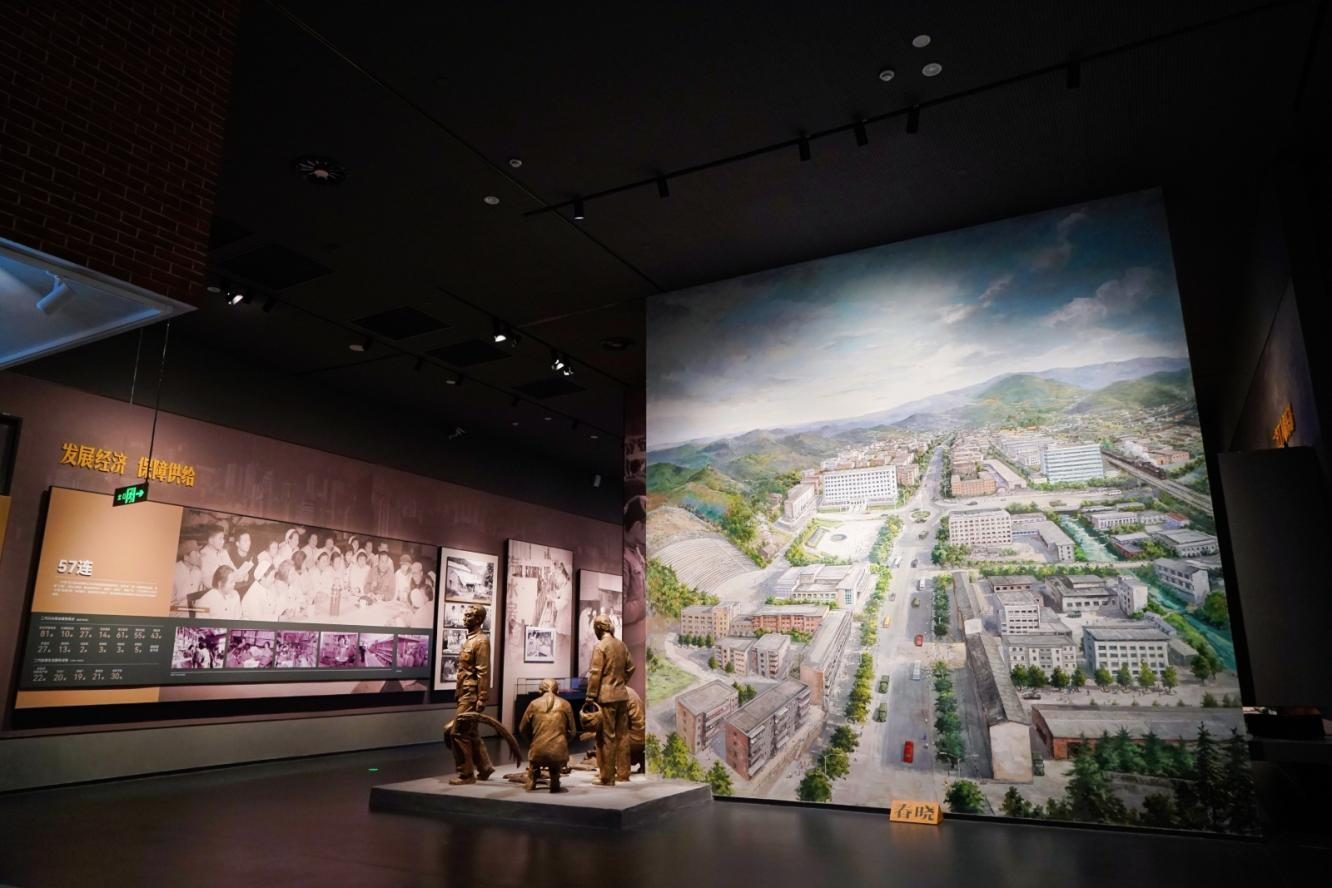 鉴历史以展未来 东风汽车博物馆在湖北十堰盛大开馆