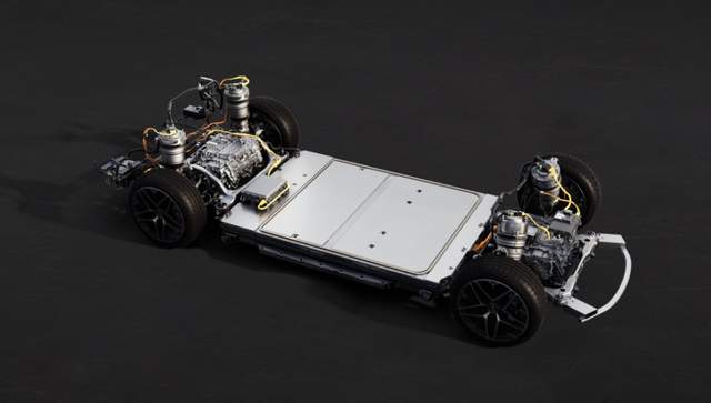 仰望U7发布会，全程没提特斯拉和迈巴赫，国产真正站起来了？