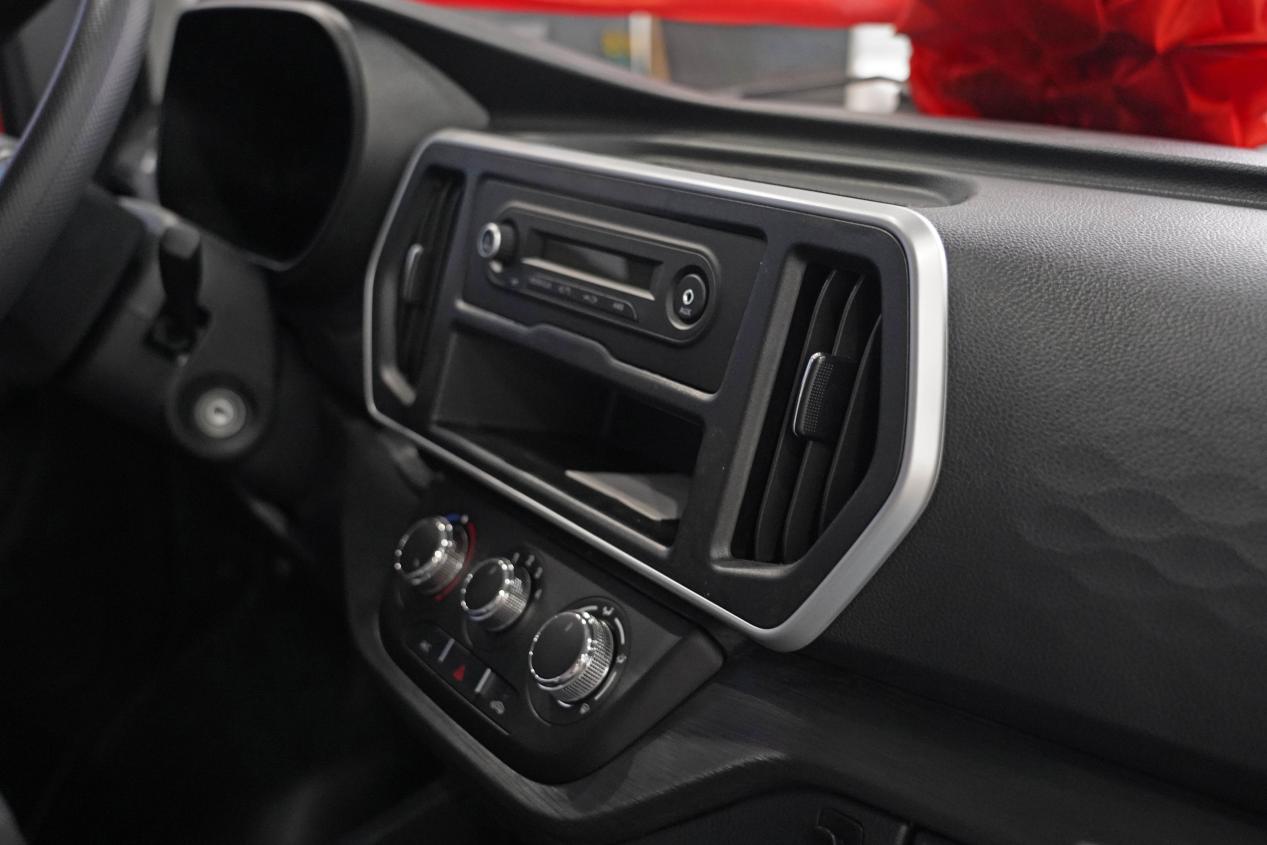 试驾新一代长安睿行EM80,说说我的想法插图3 试驾新一代长安睿行EM80,说说我的想法