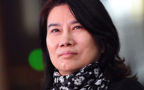 董明珠回应格力造车规划：不做家用车，专攻工程车