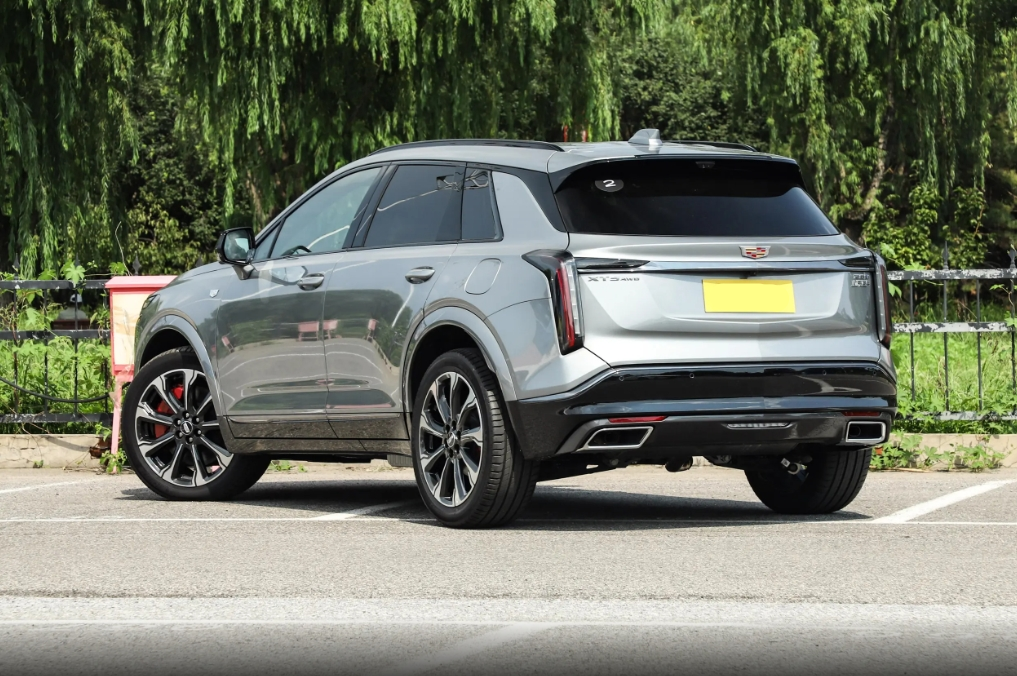 想买豪华SUV，新款凯迪拉克XT5值得一看，内外全面升级，标配2.0T插图4