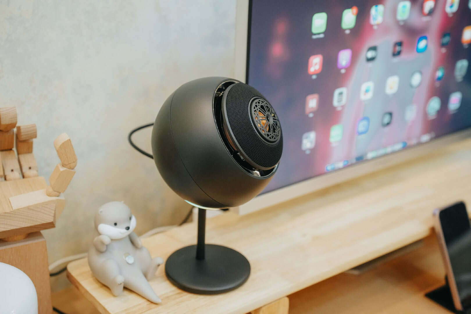 音质与美感结合，创新Pebble Nova桌面音响体验插图