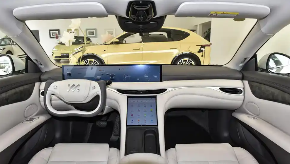 新款智己 L6 官图亮相！提供全新配色，计划 4 月份发布插图4