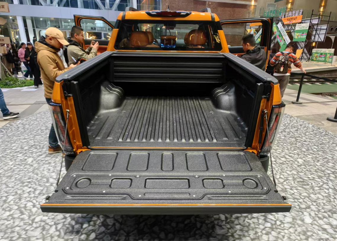 皮卡累销超150万的郑州日产，再推劲爆新品，预售价仅11.99万起！插图5