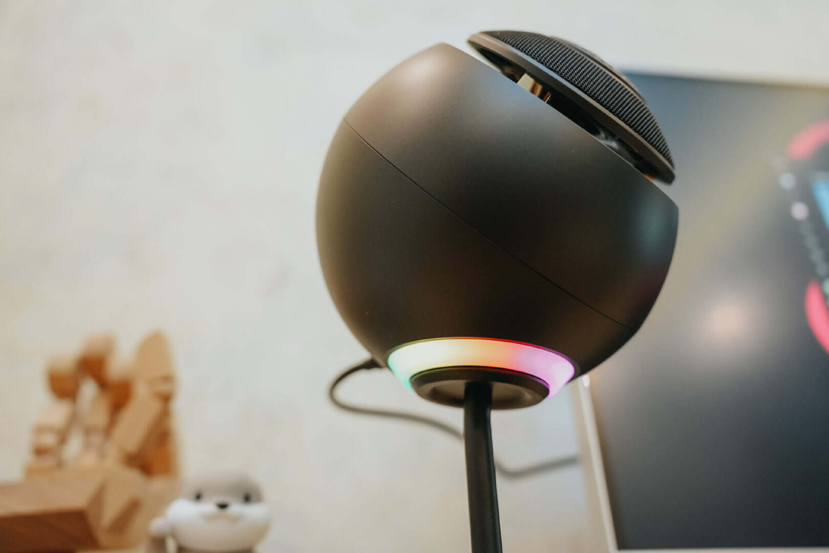 音质与美感结合，创新Pebble Nova桌面音响体验插图4