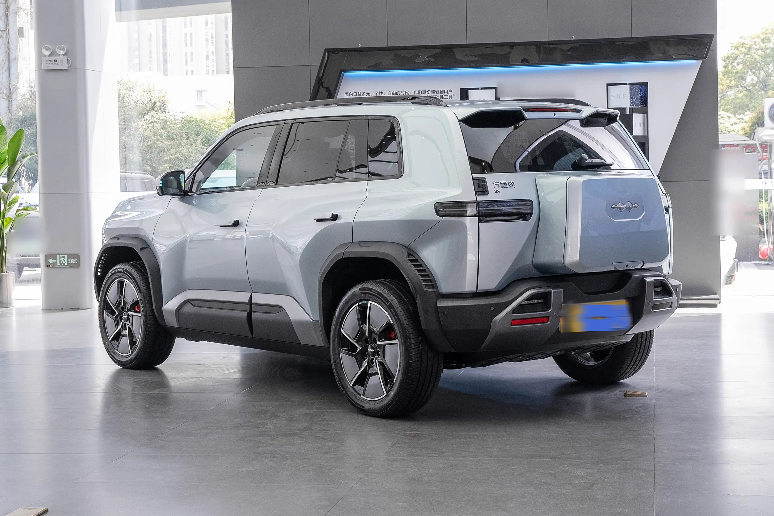 比亚迪新车，科技潮流出行新体验，路面适应强，顶配才20.38万？插图