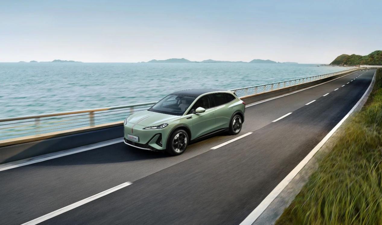 配备红旗司南智驾系统，纯电动中型SUV 天工06正式亮相插图10