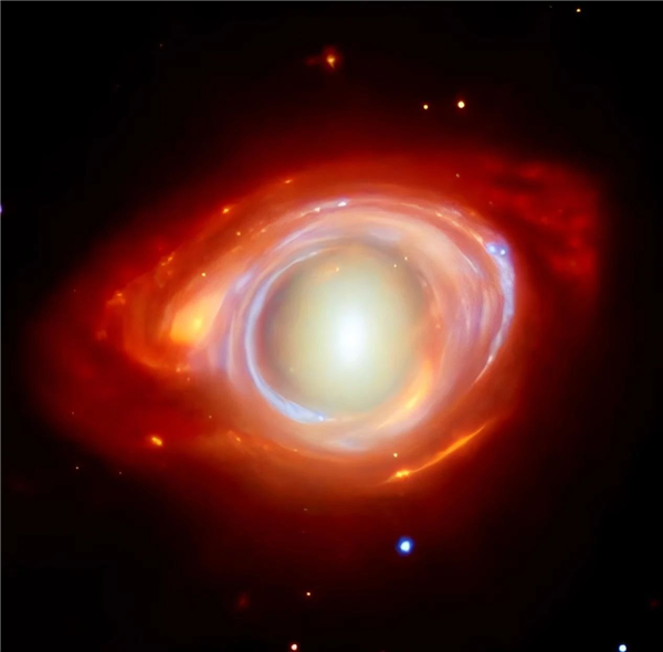 看！宇宙中最惊艳的“光之指环” 爱因斯坦做梦都想见到