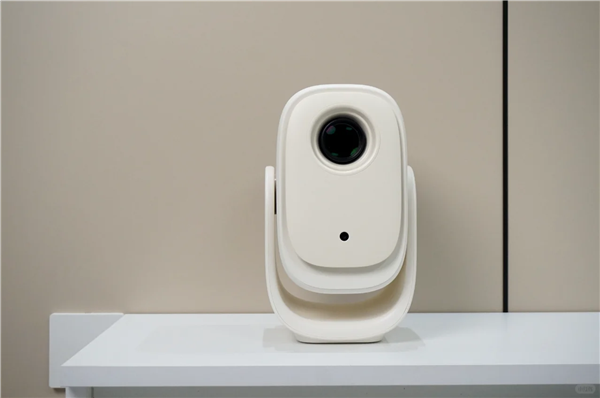 哈趣投影Q1逆势突围：百元档「质价比标杆」重塑1LCD市场格局