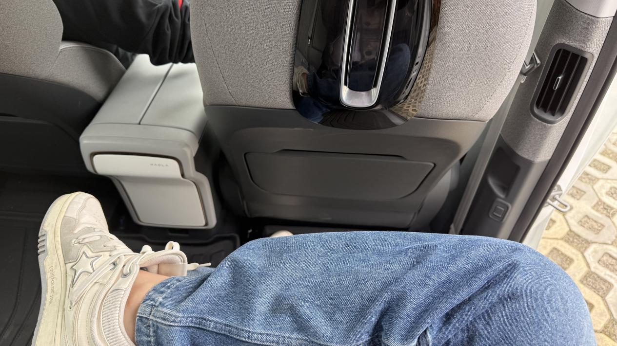 10万级纯电车超高“质价比”|试驾极狐考拉S插图3 10万级纯电车超高“质价比”|试驾极狐考拉S插图3